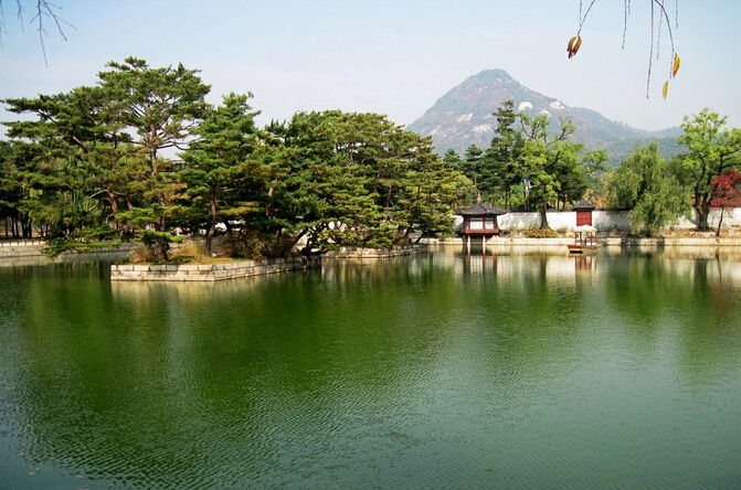 香遠(yuǎn)亭