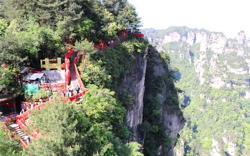 張家界森林公園門(mén)之風(fēng)景賞析